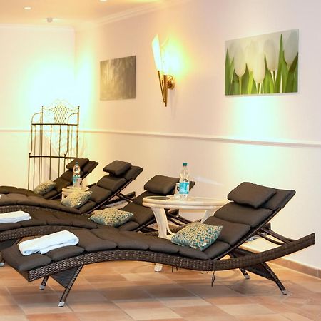 Golf- Und Wellnesshotel Amtsheide 바트베벤슨 외부 사진