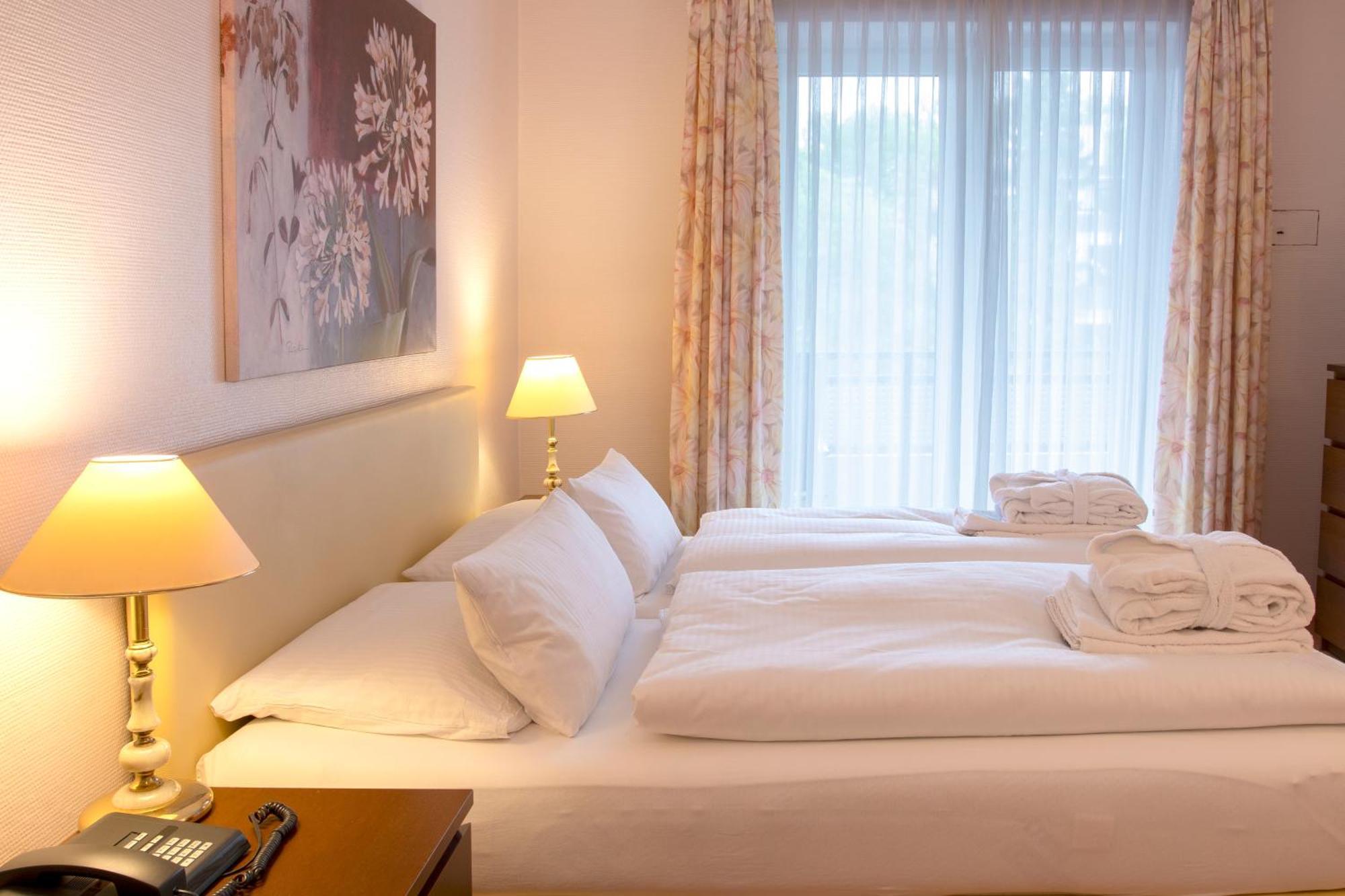Golf- Und Wellnesshotel Amtsheide 바트베벤슨 외부 사진