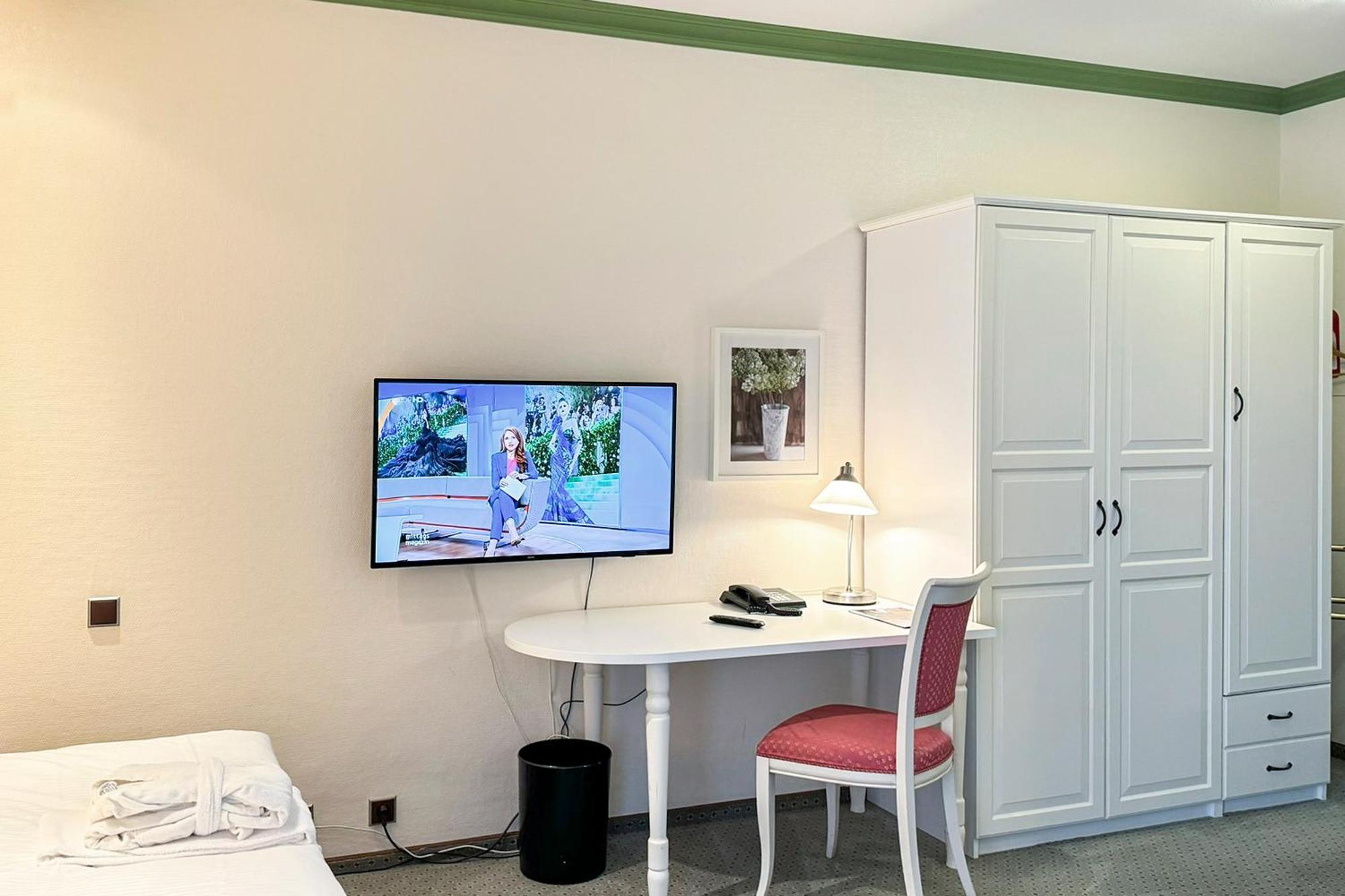 Golf- Und Wellnesshotel Amtsheide 바트베벤슨 외부 사진
